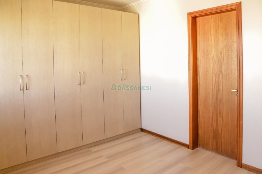 Apartamento com 295m², 3 dormitórios, 2 vagas, no bairro Panazzolo em Caxias do Sul para Comprar