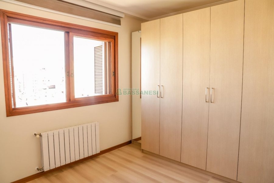 Apartamento com 295m², 3 dormitórios, 2 vagas, no bairro Panazzolo em Caxias do Sul para Comprar