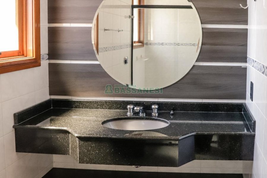 Apartamento com 295m², 3 dormitórios, 2 vagas, no bairro Panazzolo em Caxias do Sul para Comprar