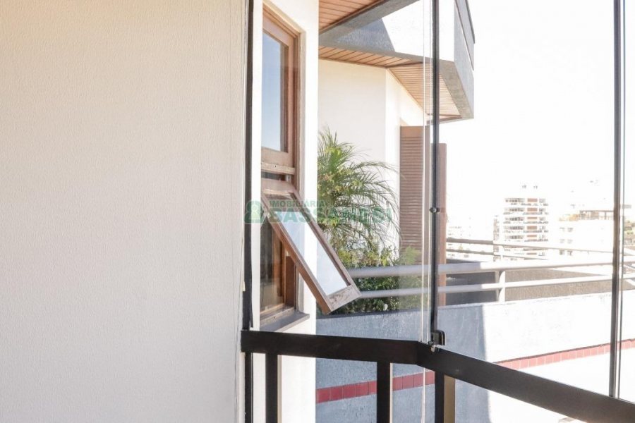 Apartamento com 295m², 3 dormitórios, 2 vagas, no bairro Panazzolo em Caxias do Sul para Comprar
