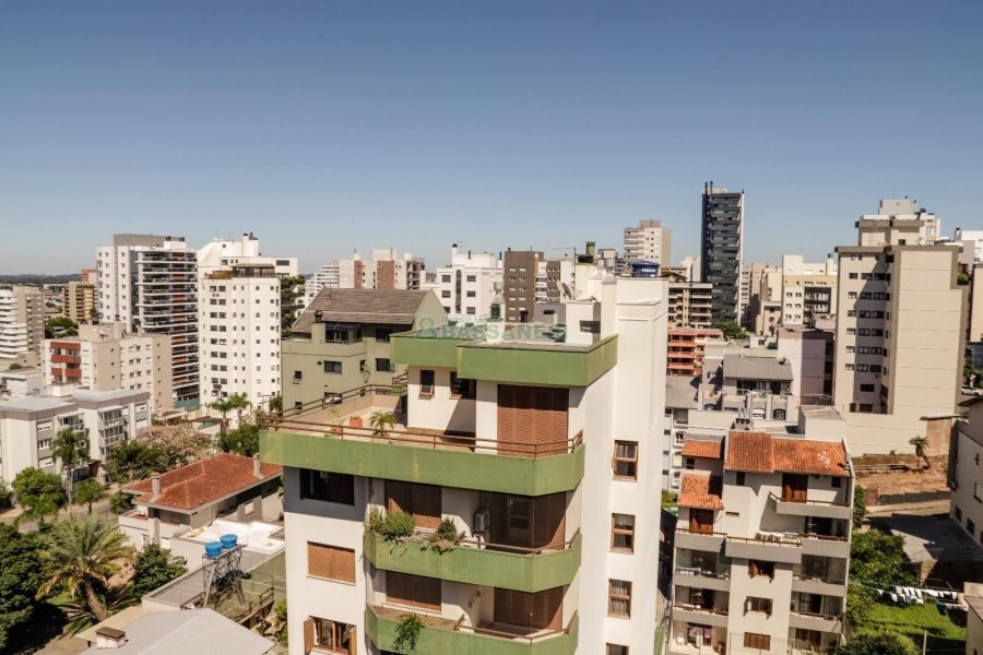 Apartamento com 295m², 3 dormitórios, 2 vagas, no bairro Panazzolo em Caxias do Sul para Comprar
