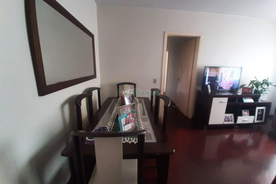 Apartamento com 94m², 3 dormitórios, 1 vaga, no bairro São Pelegrino em Caxias do Sul para Comprar
