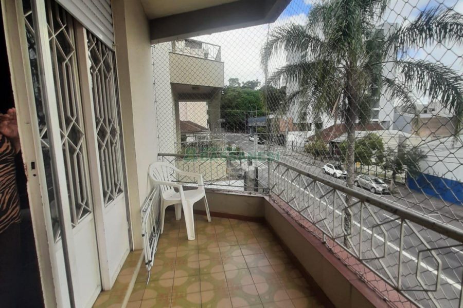Apartamento com 94m², 3 dormitórios, 1 vaga, no bairro São Pelegrino em Caxias do Sul para Comprar
