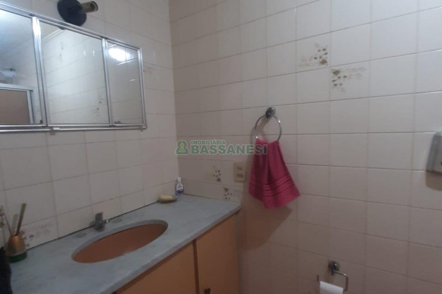 Apartamento com 94m², 3 dormitórios, 1 vaga, no bairro São Pelegrino em Caxias do Sul para Comprar