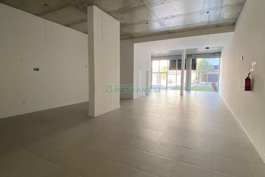 Loja com 168m², no bairro Lourdes em Caxias do Sul para Comprar