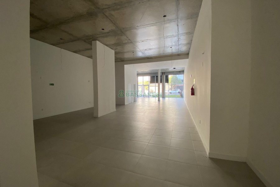 Loja com 168m², no bairro Lourdes em Caxias do Sul para Comprar