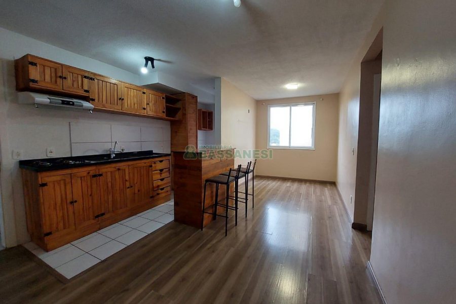 Apartamento com 52m², 2 dormitórios, 1 vaga, no bairro De Zorzi em Caxias do Sul para Alugar