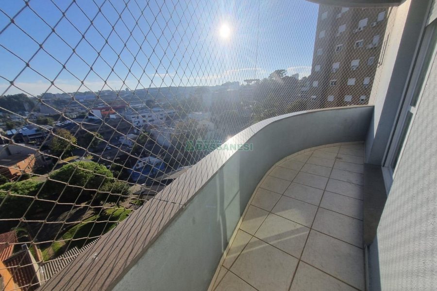 Apartamento com 250m², 4 dormitórios, 2 vagas, no bairro Sagrada Família em Caxias do Sul para Alugar