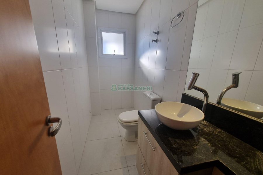 Apartamento com 250m², 4 dormitórios, 2 vagas, no bairro Sagrada Família em Caxias do Sul para Alugar