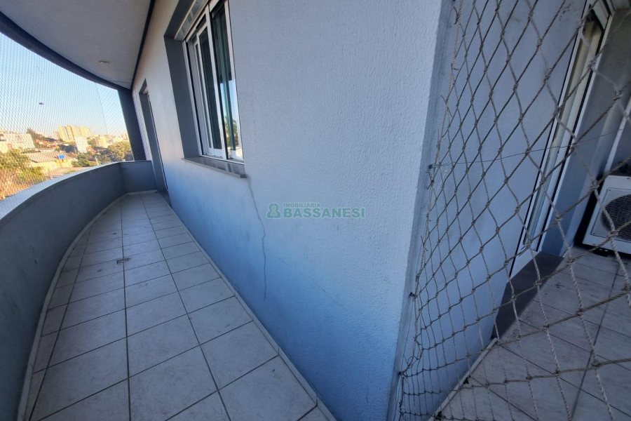 Apartamento com 250m², 4 dormitórios, 2 vagas, no bairro Sagrada Família em Caxias do Sul para Alugar