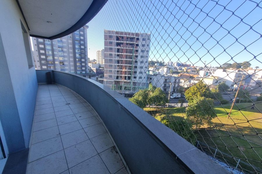 Apartamento com 250m², 4 dormitórios, 2 vagas, no bairro Sagrada Família em Caxias do Sul para Alugar