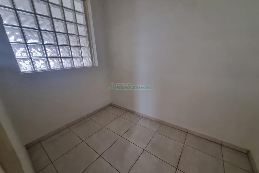 Casa, 4 dormitórios, 2 vagas, no bairro Lourdes em Caxias do Sul para Alugar