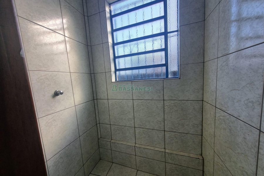 Pavilhão com 325m², no bairro Bela Vista em Caxias do Sul para Alugar