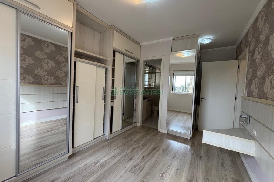 Apto Mobiliado com 72m², 2 dormitórios, 1 vaga, no bairro Universitário em Caxias do Sul para Alugar