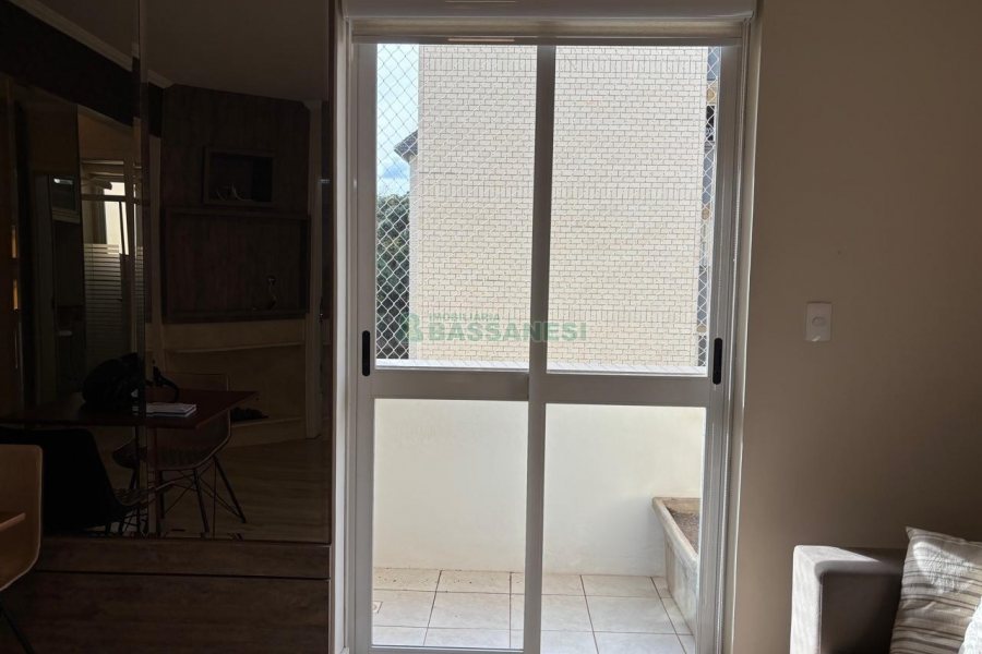 Apto Mobiliado com 72m², 2 dormitórios, 1 vaga, no bairro Universitário em Caxias do Sul para Alugar