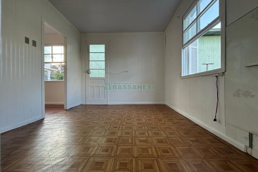 Casa com 92m², 3 dormitórios, no bairro Rio Branco em Caxias do Sul para Alugar