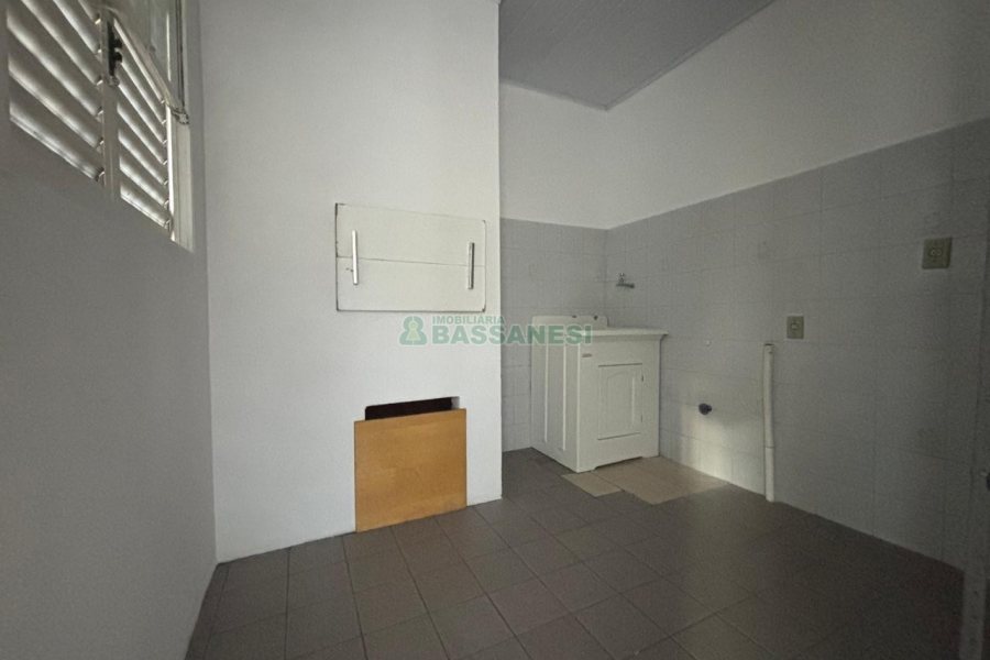 Casa com 92m², 3 dormitórios, no bairro Rio Branco em Caxias do Sul para Alugar