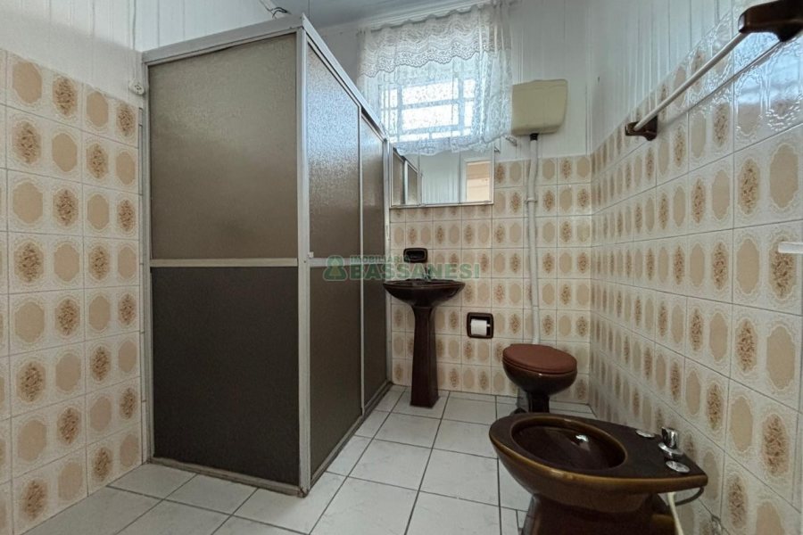 Casa com 92m², 3 dormitórios, no bairro Rio Branco em Caxias do Sul para Alugar