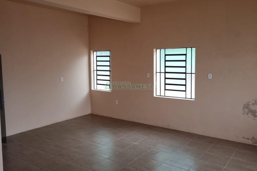 Loja com 320m², no bairro Rio Branco em Caxias do Sul para Alugar