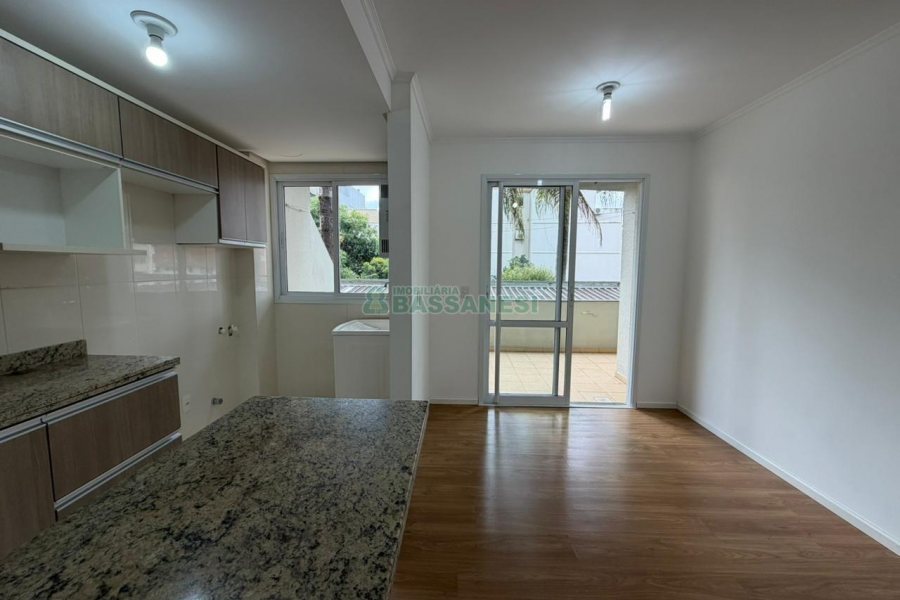 Apartamento com 59m², 2 dormitórios, 1 vaga, no bairro Centro em Caxias do Sul para Comprar