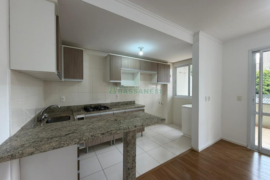Apartamento com 59m², 2 dormitórios, 1 vaga, no bairro Centro em Caxias do Sul para Comprar
