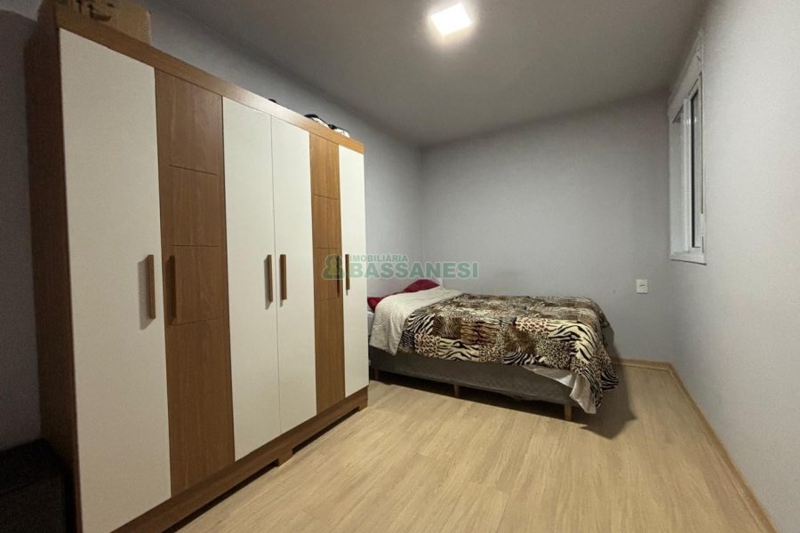 Apartamento com 82m², 2 dormitórios, 1 vaga, no bairro São Virgílio em Caxias do Sul para Alugar