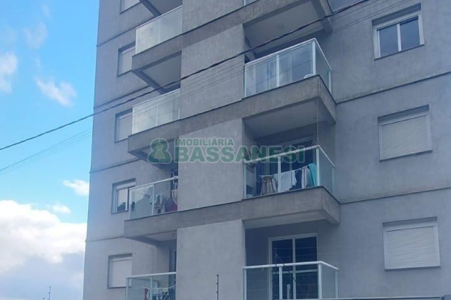 Apartamento com 46m², 2 dormitórios, 1 vaga, no bairro São Luiz em Caxias do Sul para Alugar