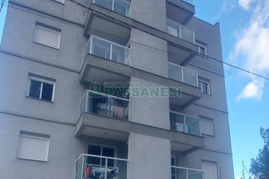 Apartamento com 46m², 2 dormitórios, 1 vaga, no bairro São Luiz em Caxias do Sul para Alugar