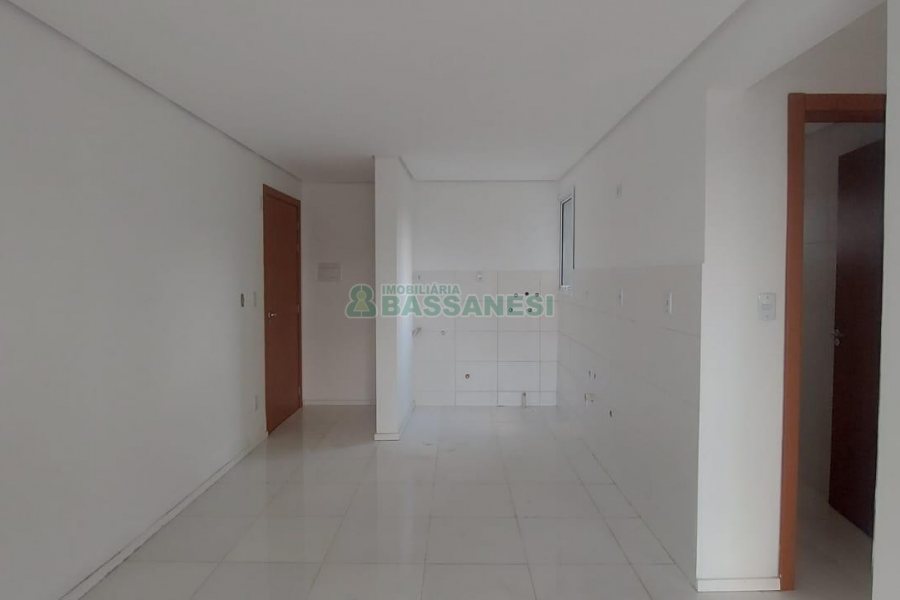 Apartamento com 46m², 2 dormitórios, 1 vaga, no bairro São Luiz em Caxias do Sul para Alugar