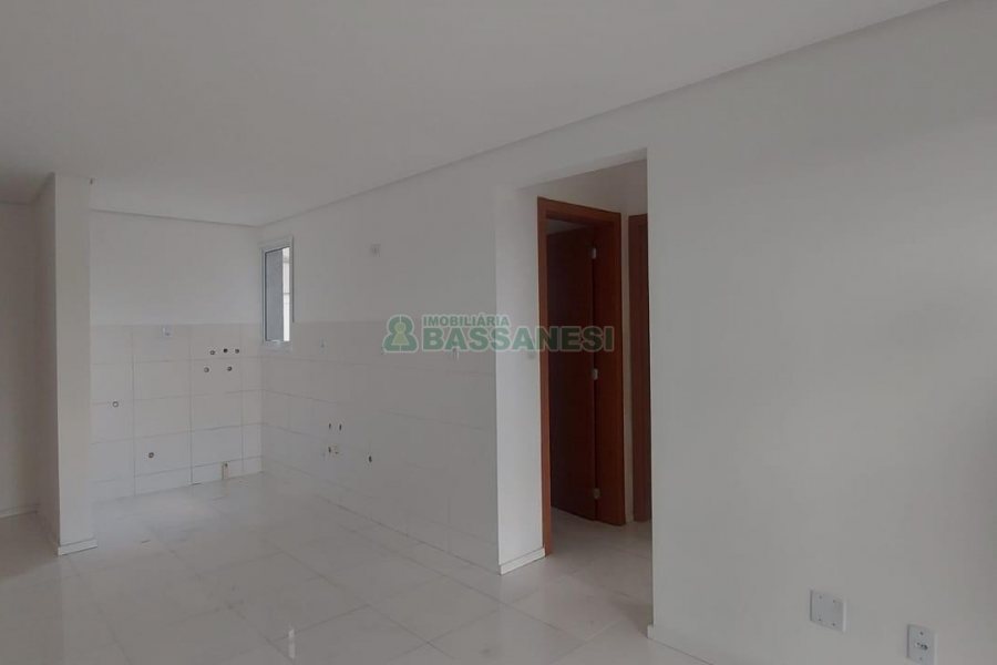 Apartamento com 46m², 2 dormitórios, 1 vaga, no bairro São Luiz em Caxias do Sul para Alugar
