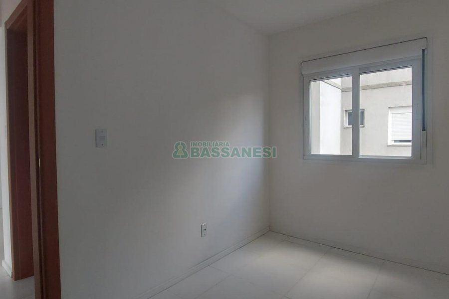 Apartamento com 46m², 2 dormitórios, 1 vaga, no bairro São Luiz em Caxias do Sul para Alugar