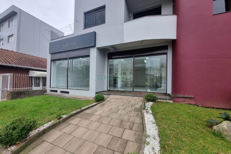 Loja com 120m², no bairro Cruzeiro em Caxias do Sul para Alugar