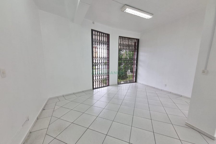Loja com 120m², no bairro Cruzeiro em Caxias do Sul para Alugar