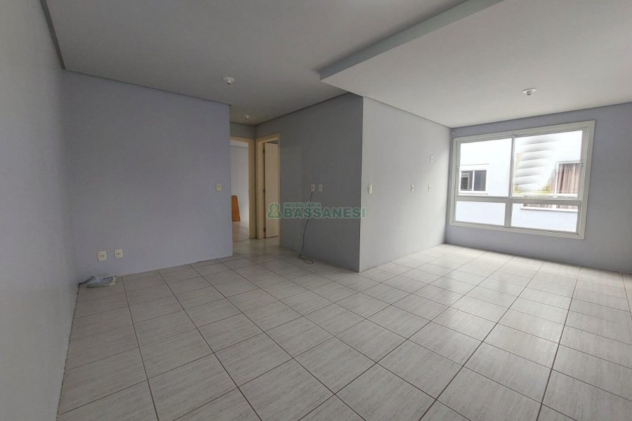 Apartamento com 50m², 2 dormitórios, 1 vaga, no bairro Jardim Iracema em Caxias do Sul para Alugar