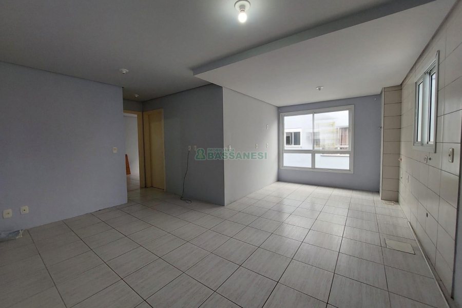 Apartamento com 50m², 2 dormitórios, 1 vaga, no bairro Jardim Iracema em Caxias do Sul para Alugar