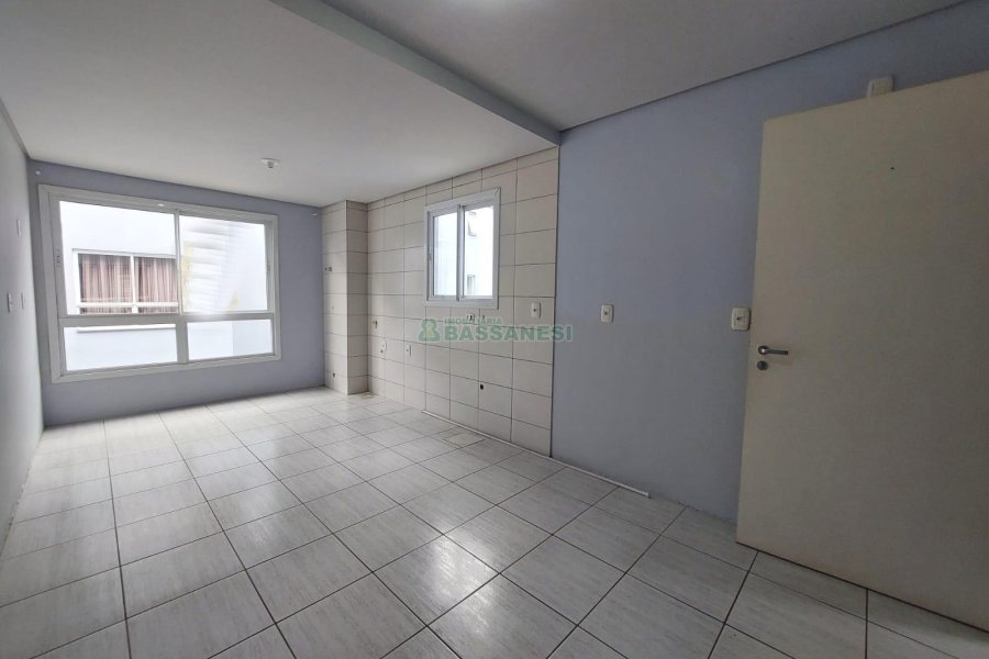Apartamento com 50m², 2 dormitórios, 1 vaga, no bairro Jardim Iracema em Caxias do Sul para Alugar