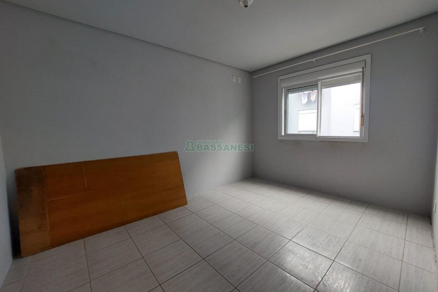 Apartamento com 50m², 2 dormitórios, 1 vaga, no bairro Jardim Iracema em Caxias do Sul para Alugar