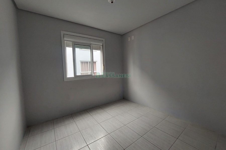 Apartamento com 50m², 2 dormitórios, 1 vaga, no bairro Jardim Iracema em Caxias do Sul para Alugar