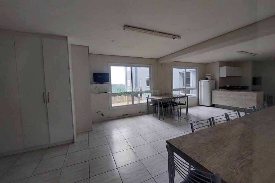 Apartamento com 50m², 2 dormitórios, 1 vaga, no bairro Jardim Iracema em Caxias do Sul para Alugar