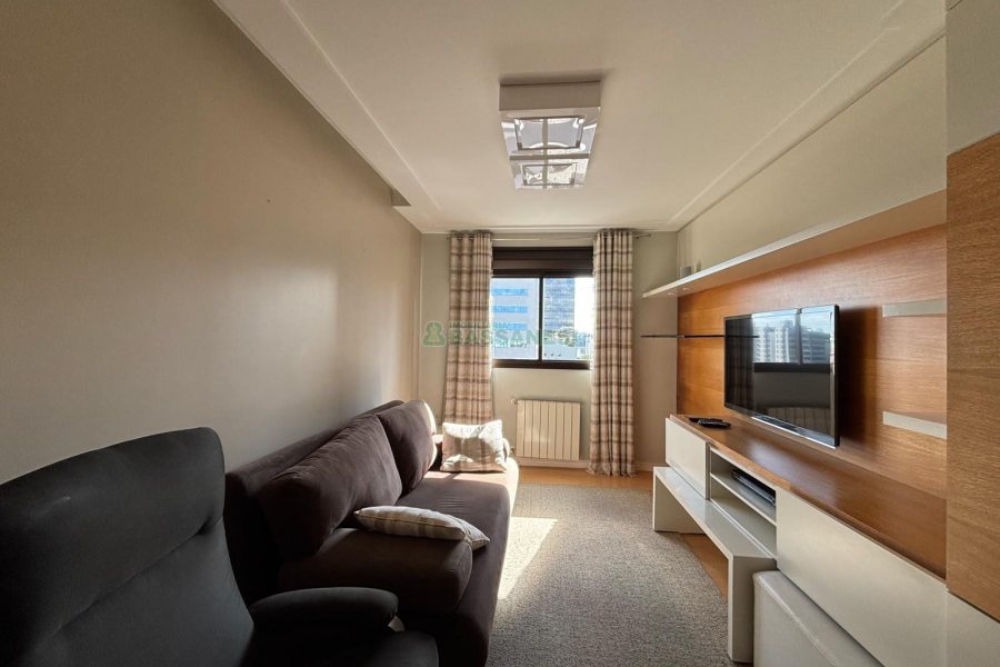 Apartamento com 455m², 3 dormitórios, 4 vagas, no bairro Centro em Caxias do Sul para Comprar