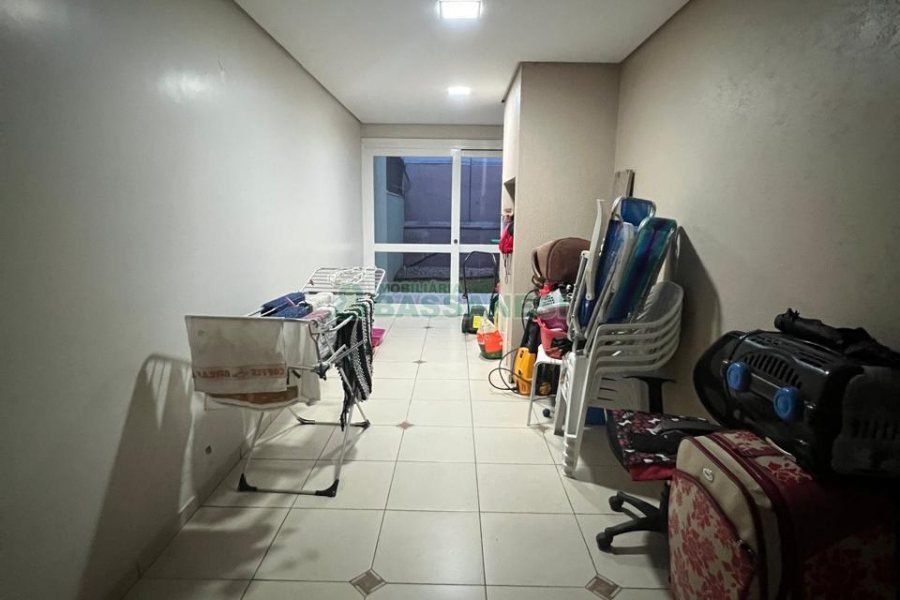 Sobrado com 180m², 3 dormitórios, 4 vagas, no bairro Kayser em Caxias do Sul para Alugar