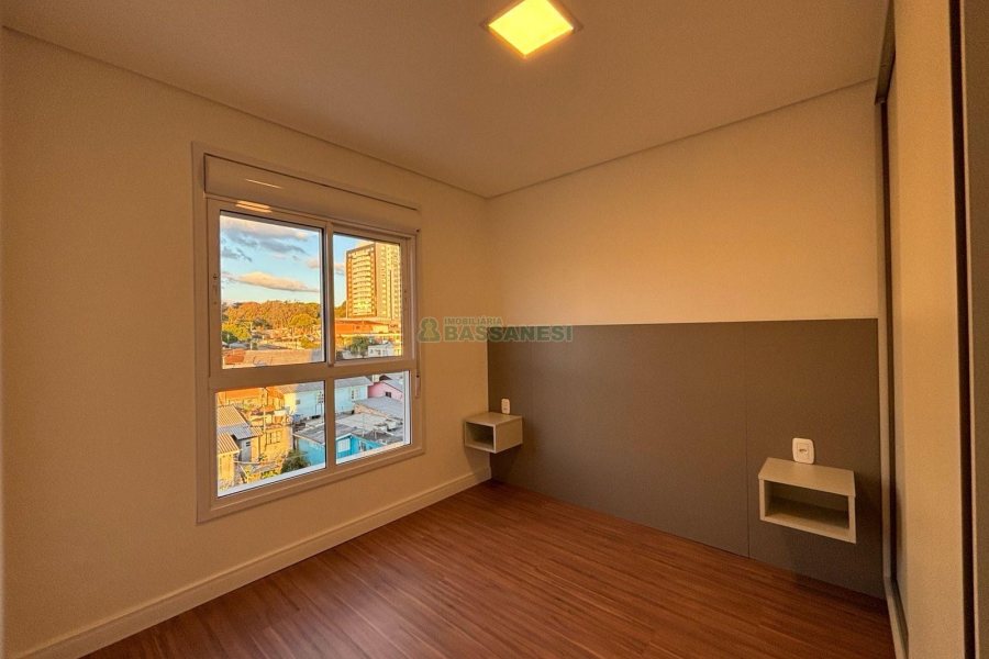 Apartamento com 52m², 1 dormitório, 1 vaga, no bairro Centro em Caxias do Sul para Alugar
