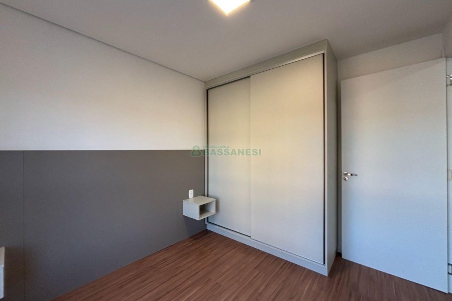 Apartamento com 52m², 1 dormitório, 1 vaga, no bairro Centro em Caxias do Sul para Alugar