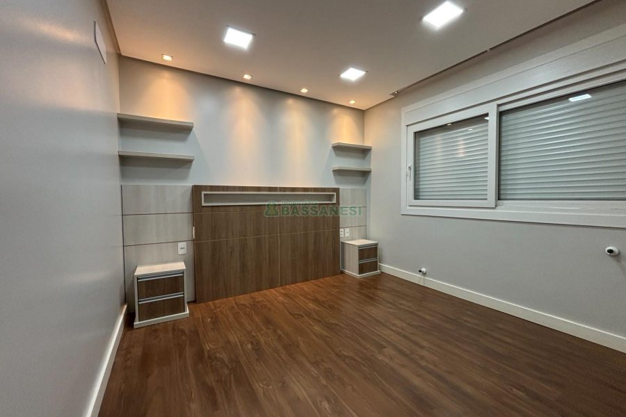Apartamento com 151m², 3 dormitórios, 2 vagas, no bairro Panazzolo em Caxias do Sul para Alugar