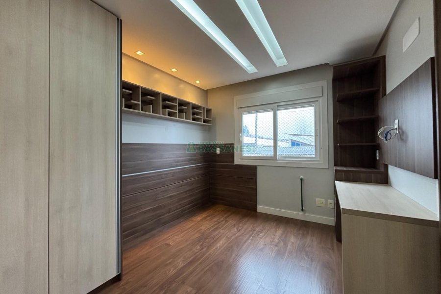Apartamento com 151m², 3 dormitórios, 2 vagas, no bairro Panazzolo em Caxias do Sul para Alugar