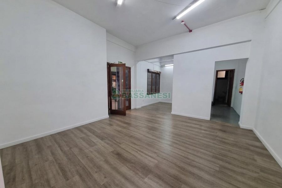 Loja com 65m², no bairro Rio Branco em Caxias do Sul para Alugar