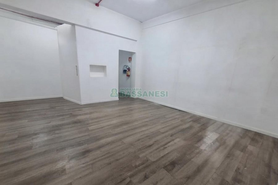 Loja com 65m², no bairro Rio Branco em Caxias do Sul para Alugar