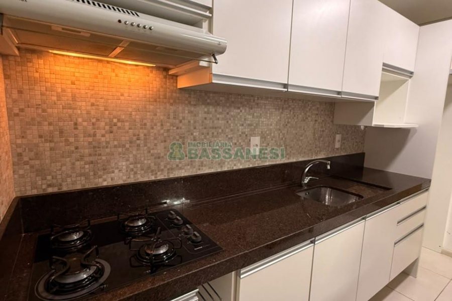 Apartamento com 80m², 2 dormitórios, 1 vaga, no bairro Colina Sorriso em Caxias do Sul para Alugar