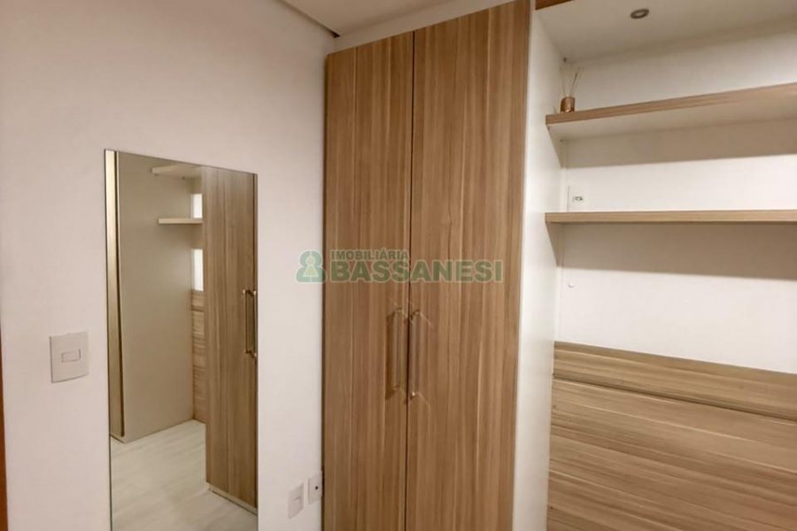 Apartamento com 80m², 2 dormitórios, 1 vaga, no bairro Colina Sorriso em Caxias do Sul para Alugar