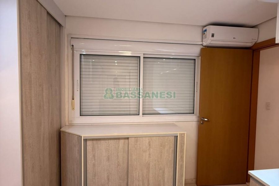 Apartamento com 80m², 2 dormitórios, 1 vaga, no bairro Colina Sorriso em Caxias do Sul para Alugar